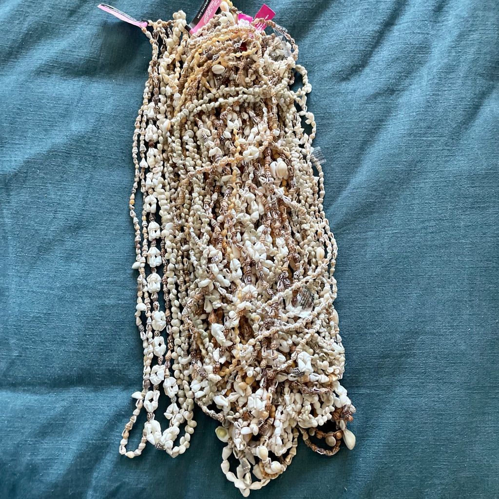 Shell Lei Necklaces Lot Of (60)